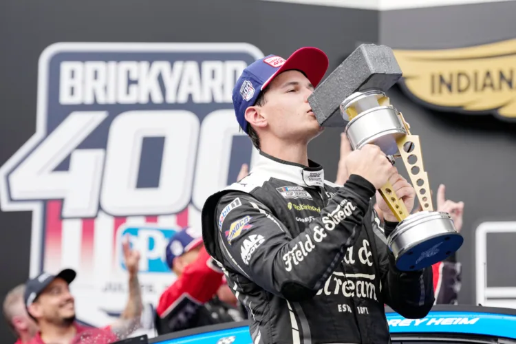 NASCAR playoff hunt will heat up in Iowa